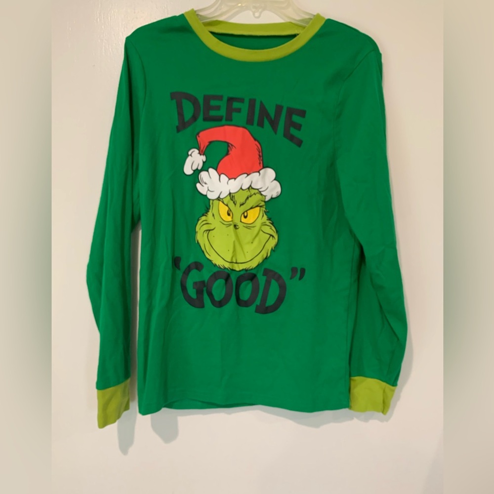 Dr. Seuss mens pajama set.